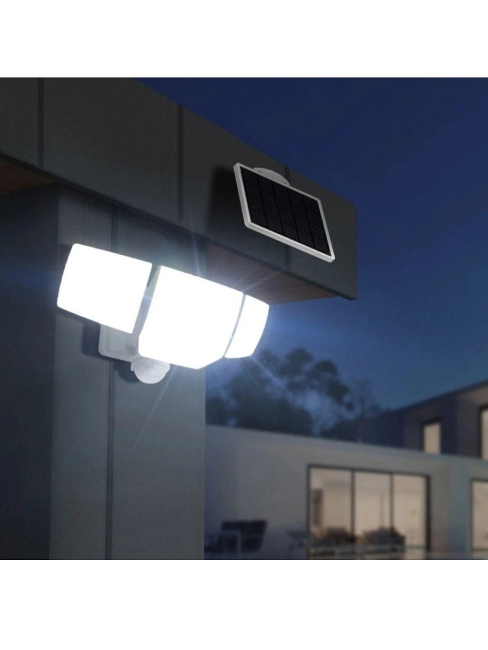 Lutec 3-Head Solar Motion Activated Outdoor LED Flood Security Light 3000 Lumens